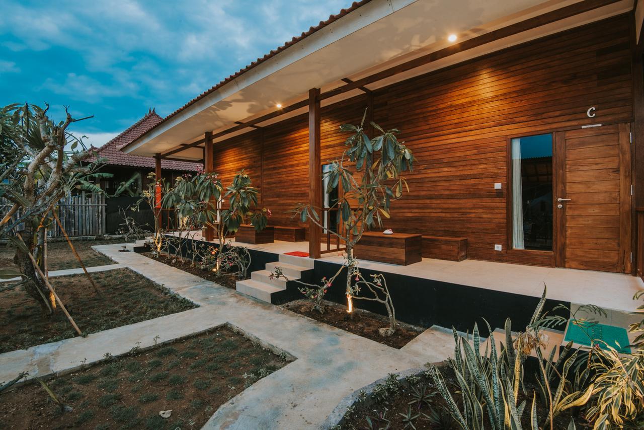 Devadav Hostel Lembongan Exterior photo