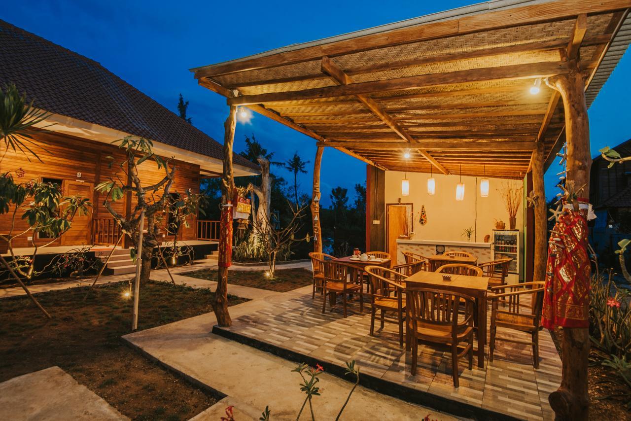 Devadav Hostel Lembongan Exterior photo