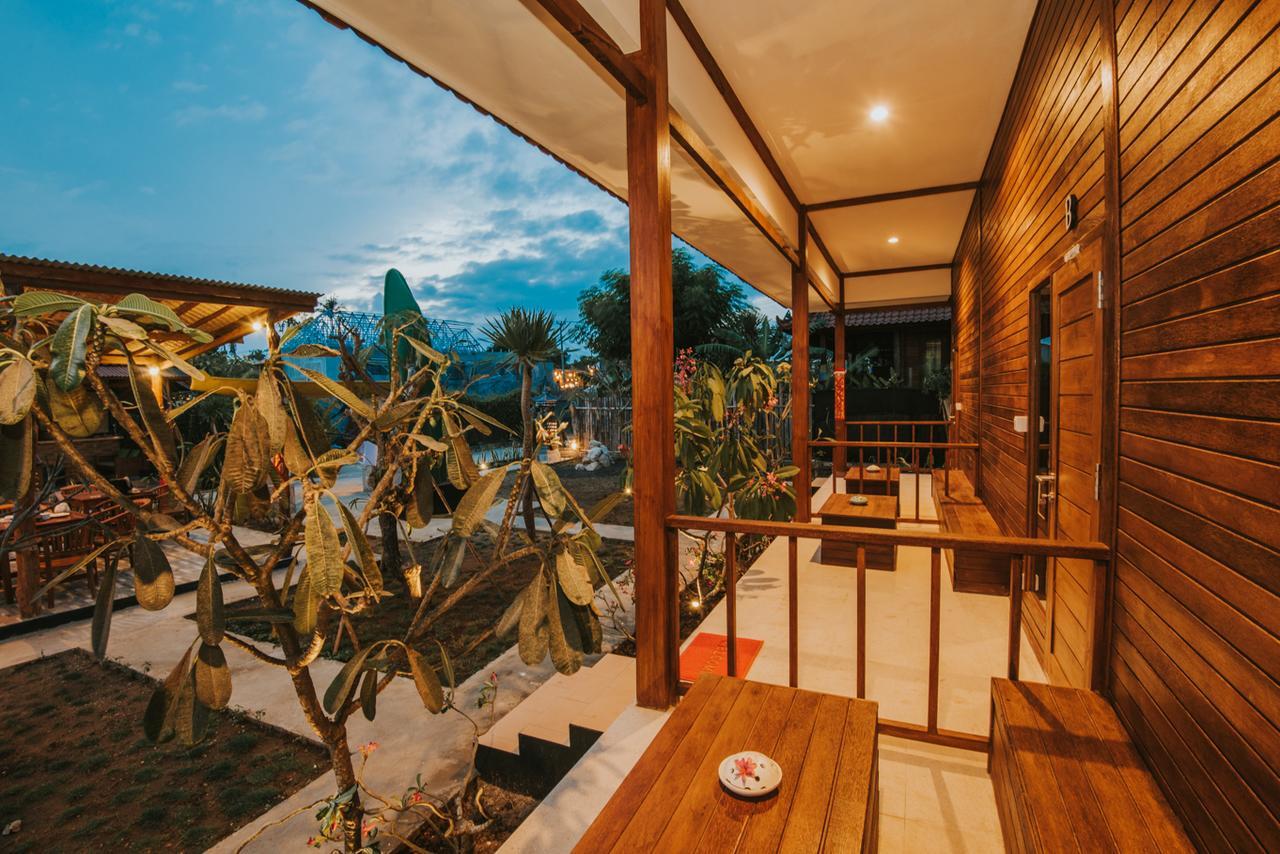 Devadav Hostel Lembongan Exterior photo