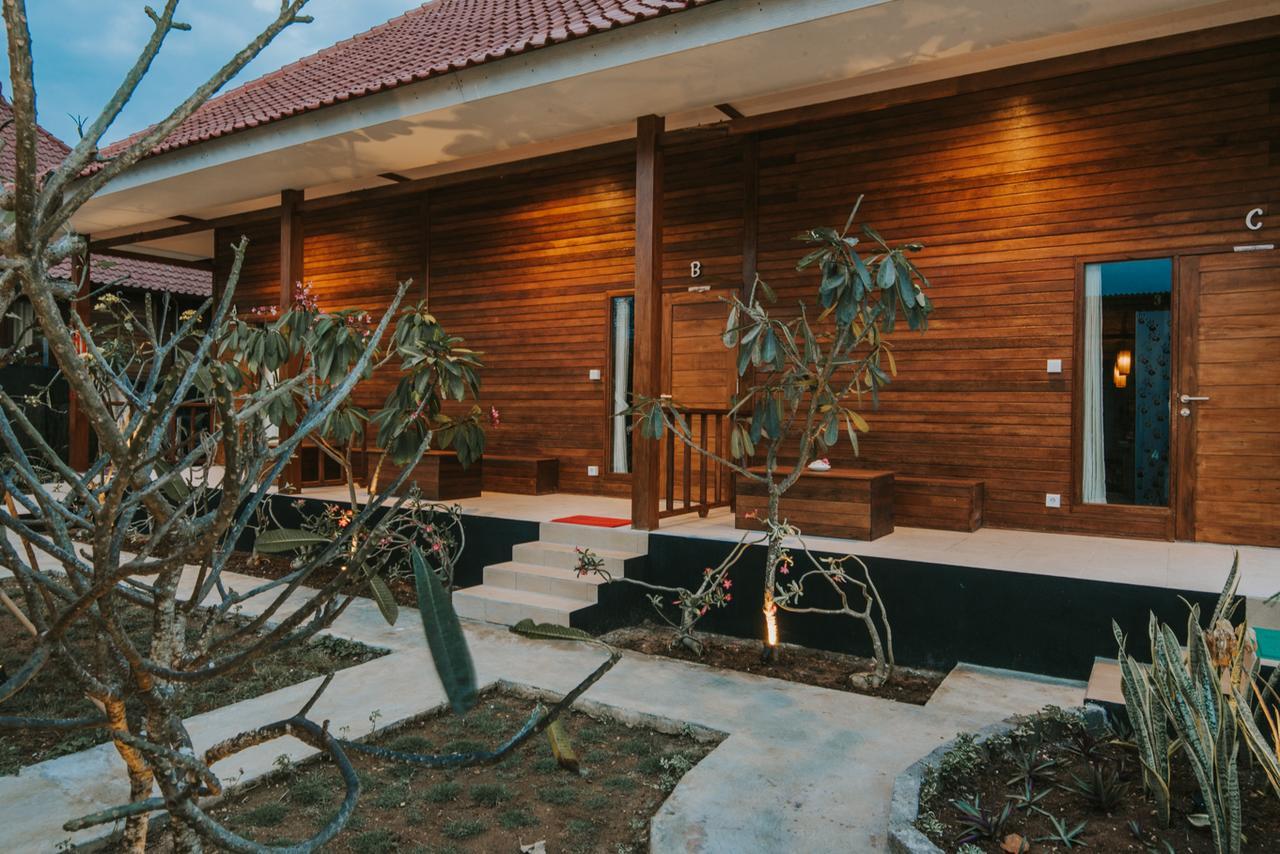Devadav Hostel Lembongan Exterior photo