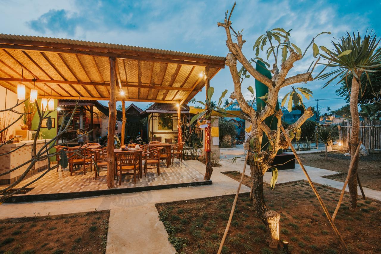Devadav Hostel Lembongan Exterior photo