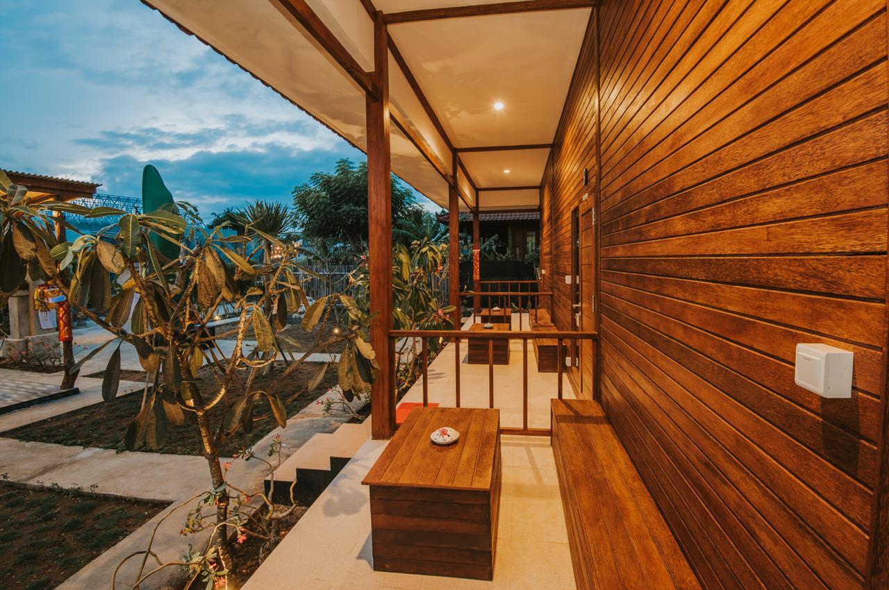 Devadav Hostel Lembongan Exterior photo