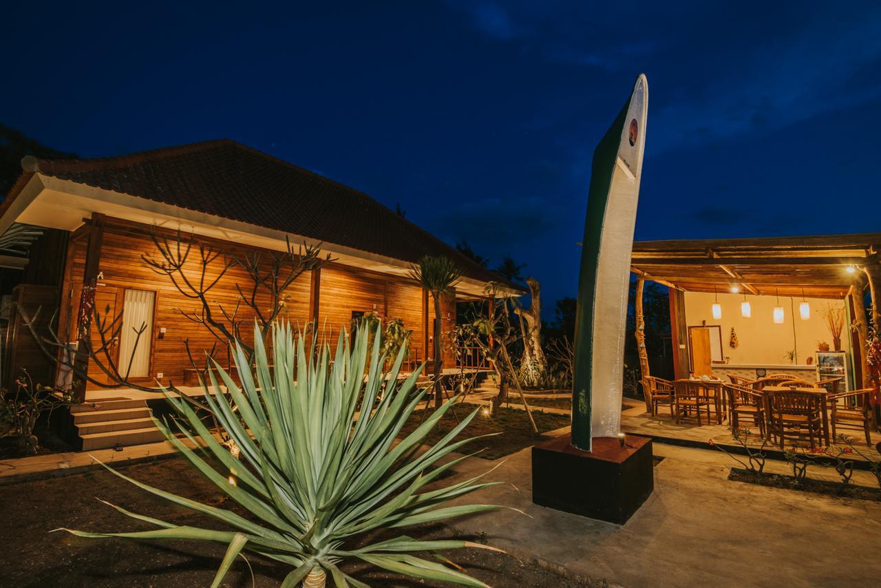 Devadav Hostel Lembongan Exterior photo