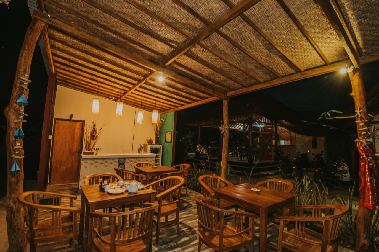 Devadav Hostel Lembongan Exterior photo