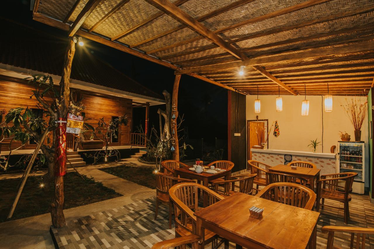 Devadav Hostel Lembongan Exterior photo