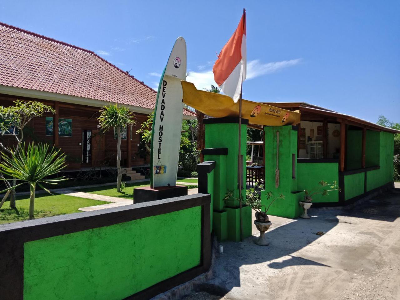 Devadav Hostel Lembongan Exterior photo