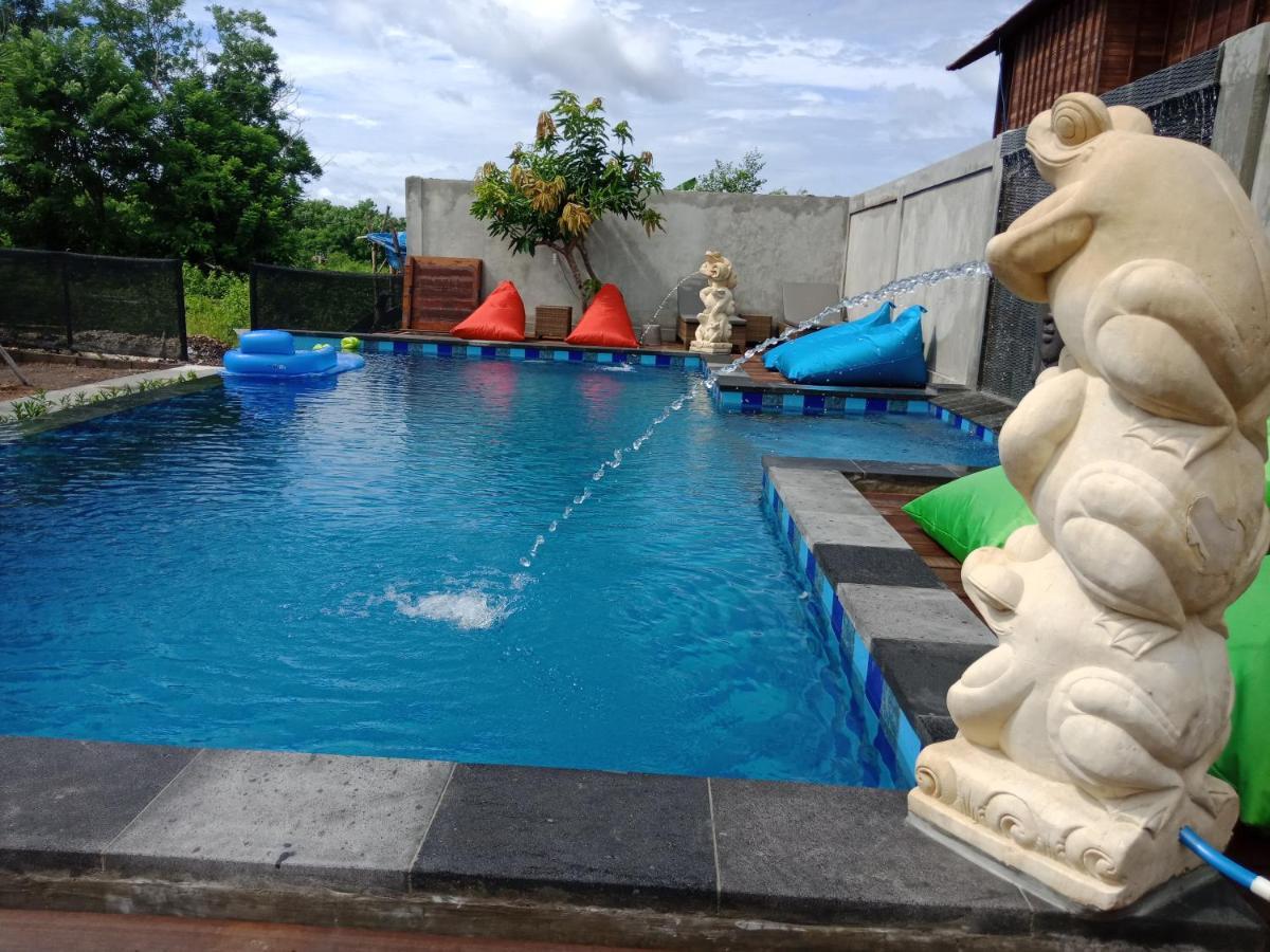 Devadav Hostel Lembongan Exterior photo